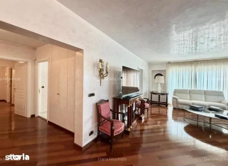 Apartament cu 4 camere în Primăverii