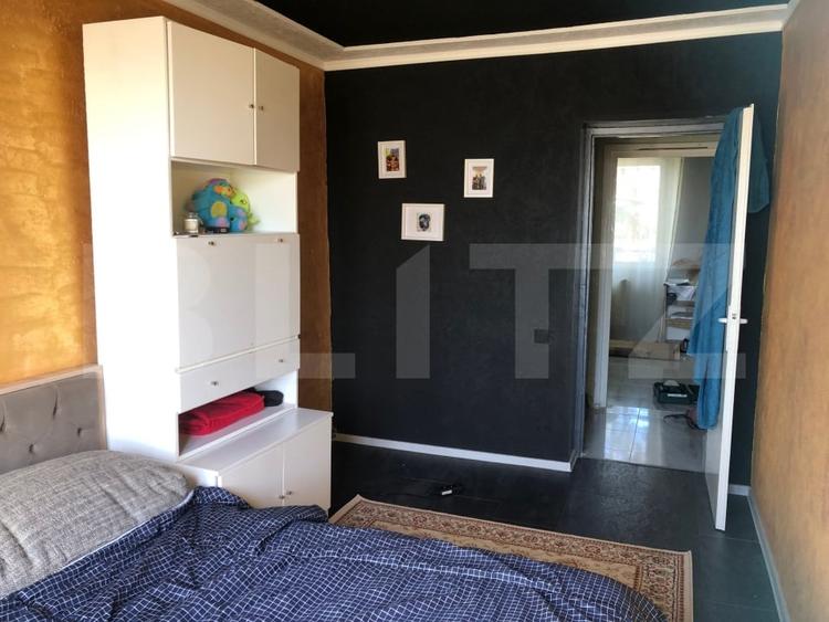 Apartament cu 4 camere semidecomandat, mobilat în Cloșca