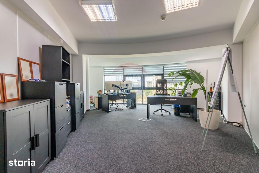 Spațiu comercial, de 240 mp, în Dristor