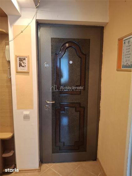 Apartament cu 3 camere în Micro II