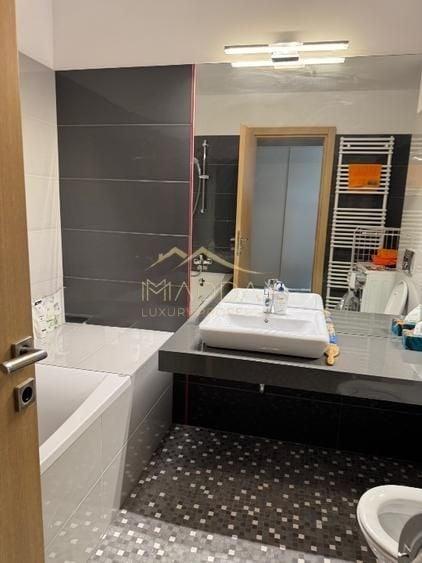 Apartament cu 3 camere decomandat, mobilat în Aviației