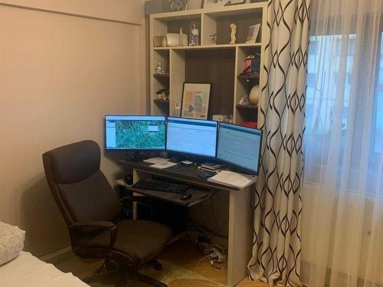 Apartament cu 4 camere decomandat în Burdujeni