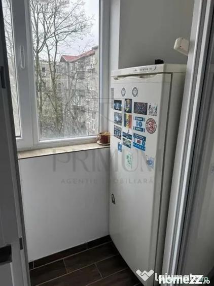 Garsonieră decomandată în Lipovei