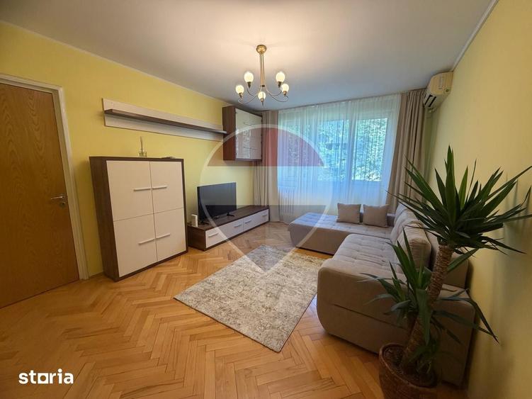 Apartament cu 3 camere în Drumul Taberei