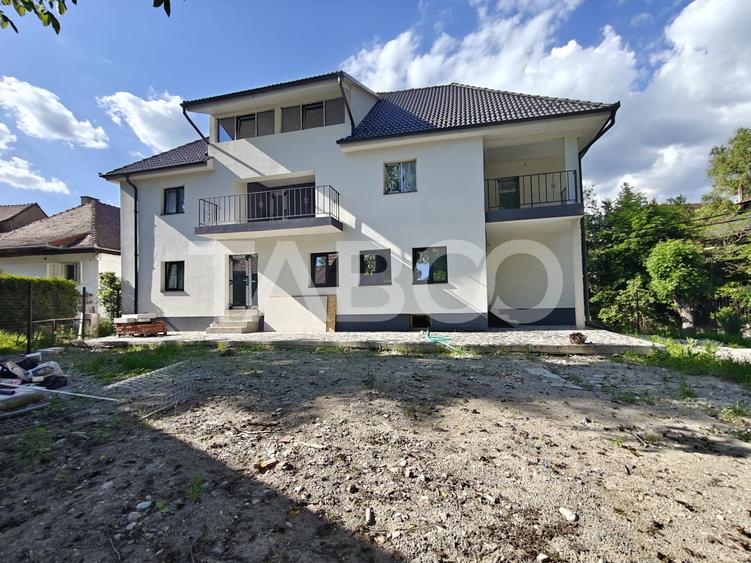 Casă individuală cu 8 camere cu Canalizare în Cisnădioara