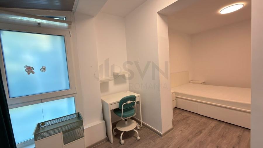 Apartament cu 3 camere semidecomandat, mobilat în Primăverii