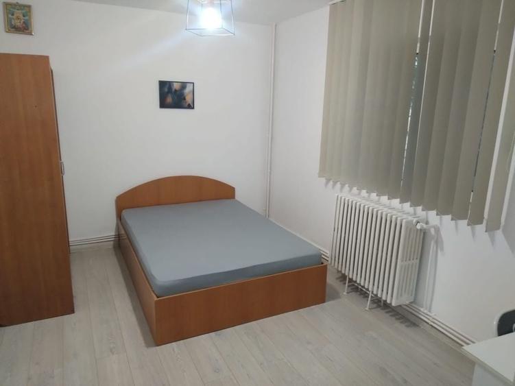 Garsonieră decomandată în Țigarete