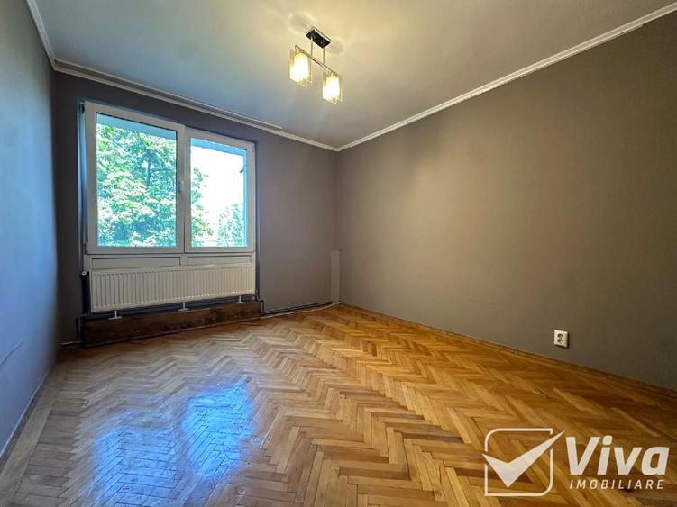 Apartament cu 3 camere semidecomandat în Central