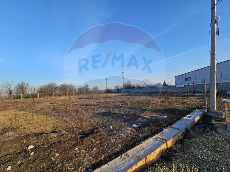 Teren Construcții intravilan de 2034 mp, în Tărtășești