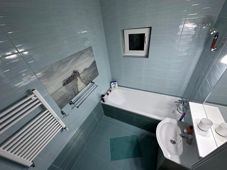 Apartament cu 2 camere decomandat în Titan