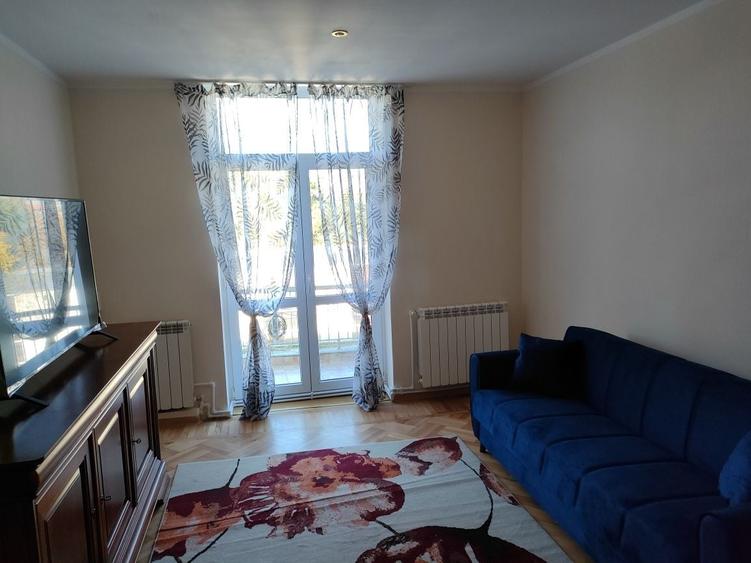 Apartament cu 2 camere decomandat în Ultracentral