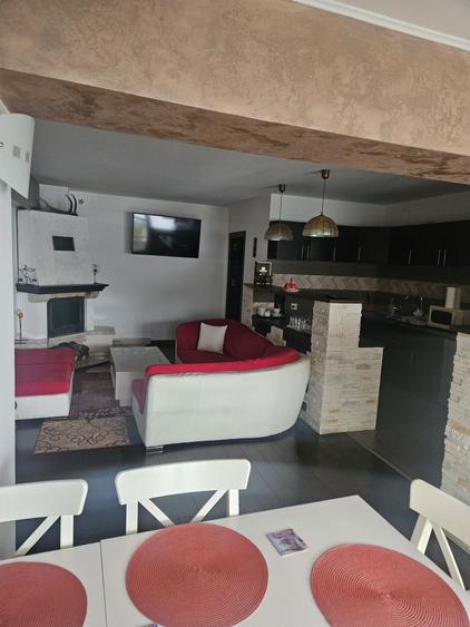 Casă cu 4 camere în Secăria