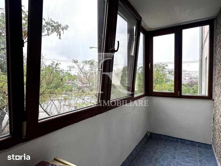 Apartament cu 3 camere decomandat în Cantemir