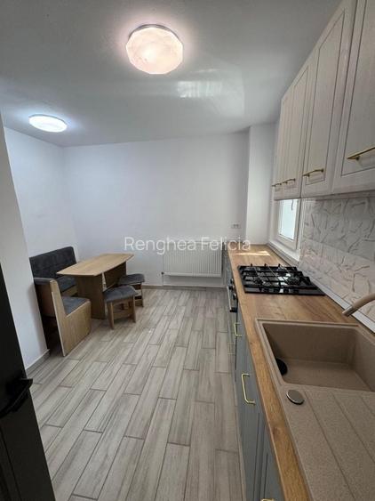 Inchiriez apartament 2 camere cu centrala temrica