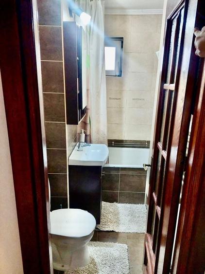 Apartament cu 3 camere decomandat în Ostroveni