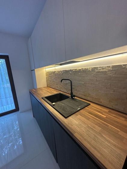 Duplex cu 4 camere cu Canalizare în Exterior Nord