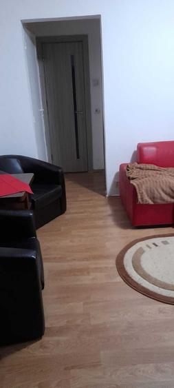 Apartament cu 2 camere semidecomandat în Giurgiului
