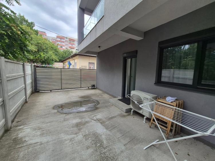 Apartament cu 2 camere decomandat, mobilat în 13 Septembrie