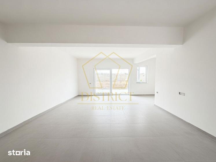 Casă cu 5 camere cu Teren 364 Mp în Ghiroda