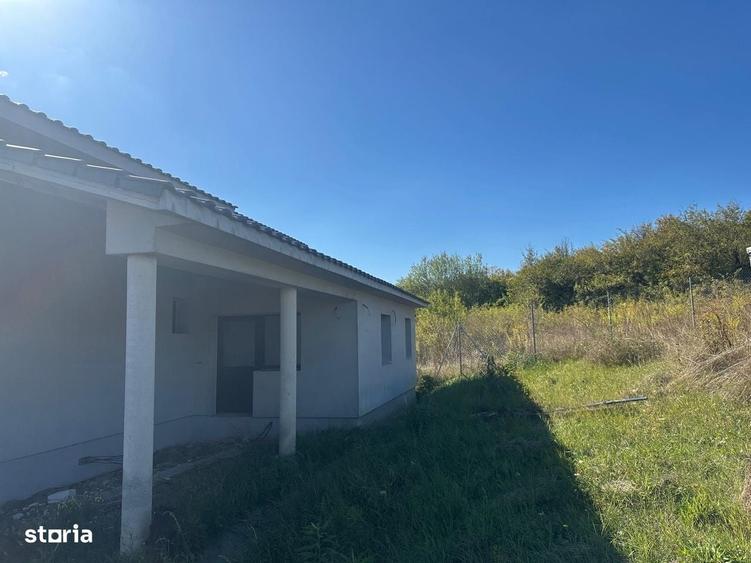 Casă cu 4 camere în Central
