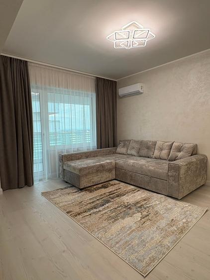 Apartament de inchiriat cu 3 camere decomandat- Royal Town Copou Iasi - 2