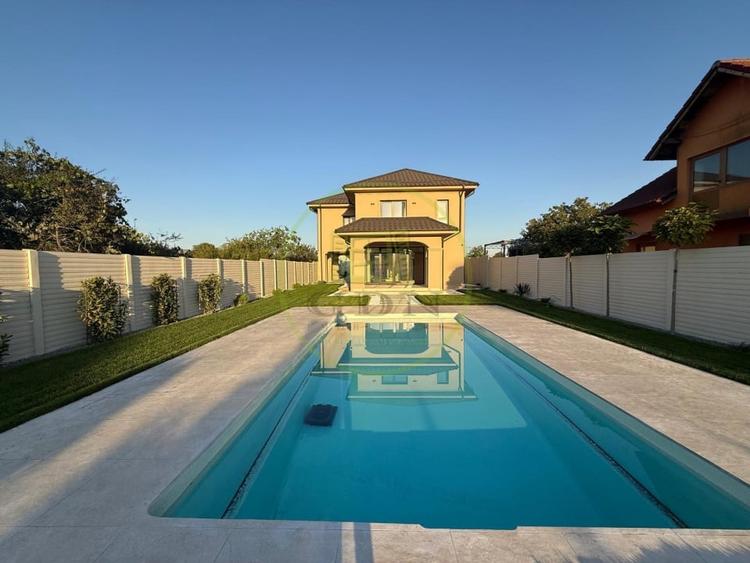 Casă individuală cu 4 camere cu Piscina în Bariera Vâlcii
