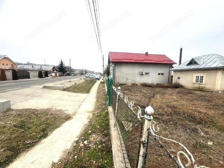 Casă cu 1 camere cu Teren 1142 Mp în Curtișoara