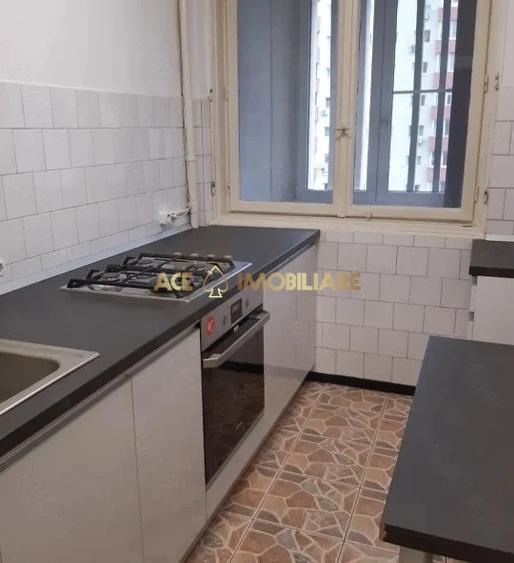 Apartament cu 2 camere semidecomandat, mobilat în Ștefan cel Mare