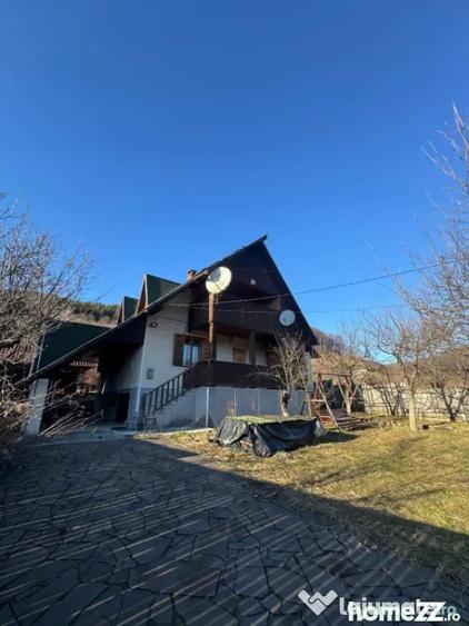 Casă cu 4 camere cu Teren 1000 Mp în Firiza