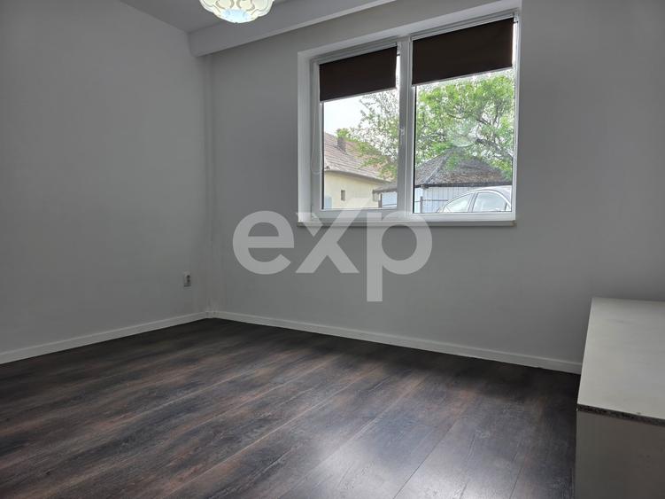 Apartament cu 5 camere decomandat, mobilat în Florești