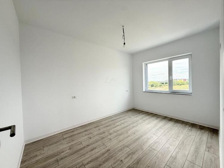 Apartament cu 2 camere decomandat în Giroc