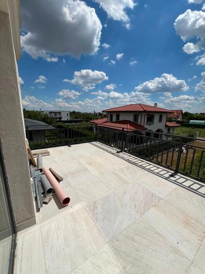 Apartament cu 4 camere semidecomandat în Corbeanca
