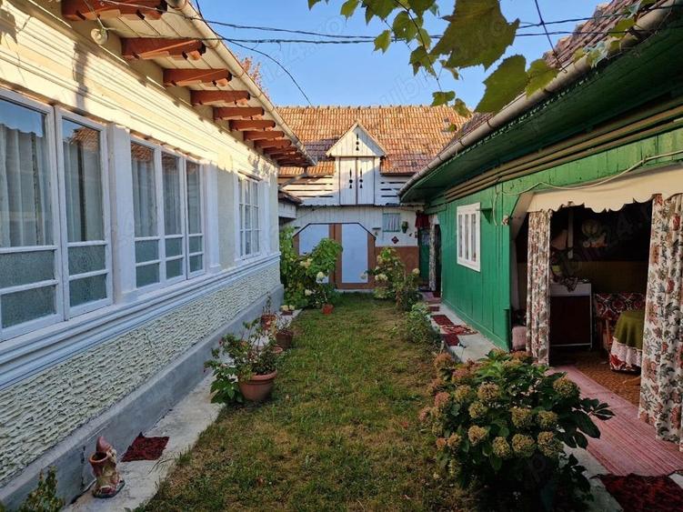 Casă în Coman