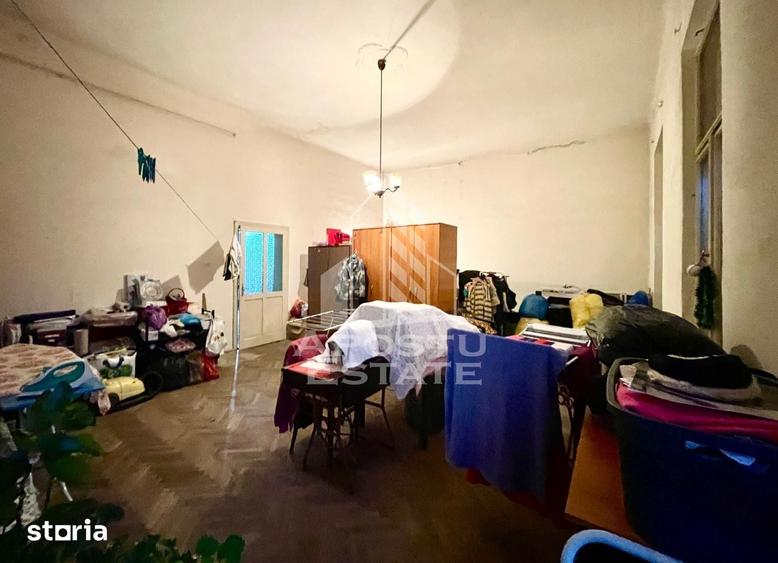 Apartament cu 3 camere în Central
