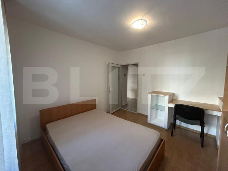 Apartament cu 3 camere decomandat, mobilat în Zorilor