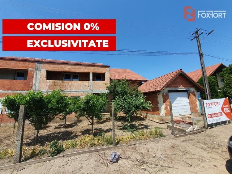 Duplex cu 6 camere cu Canalizare în Peciu Nou