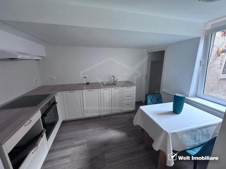 Apartament cu 3 camere semidecomandat în Central