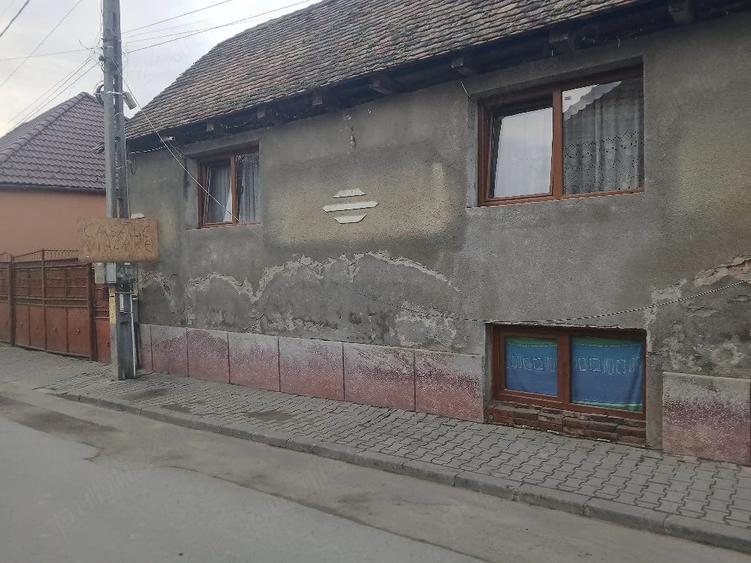 Casă cu 4 camere cu Teren 2000 Mp în Bungard