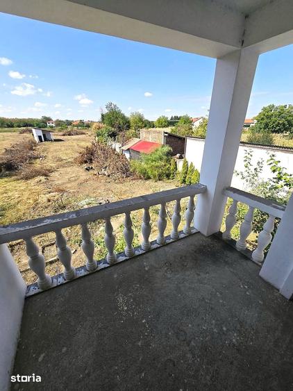 Casă cu 4 camere cu Teren 420 Mp în Titulescu