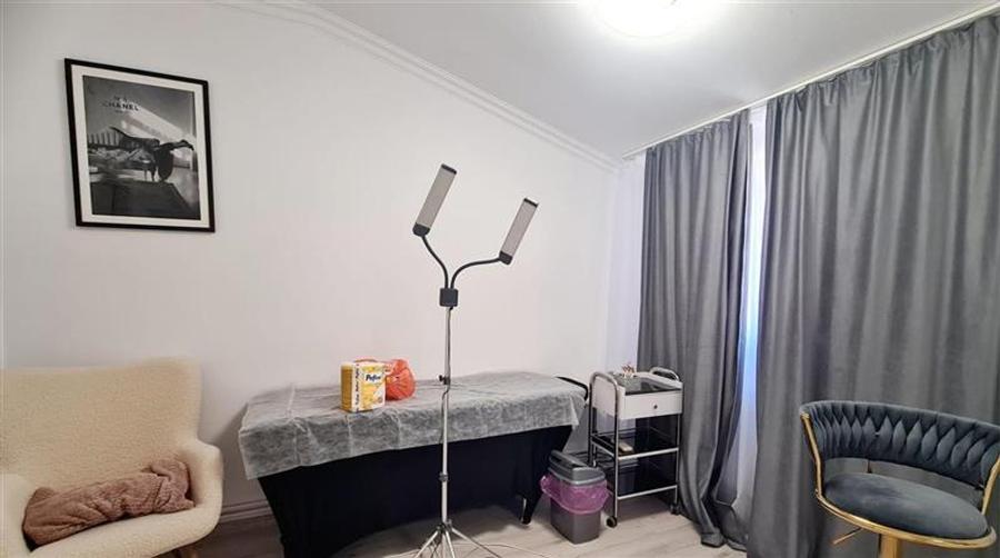 Spațiu comercial, de 135 mp, în Complex Studențesc