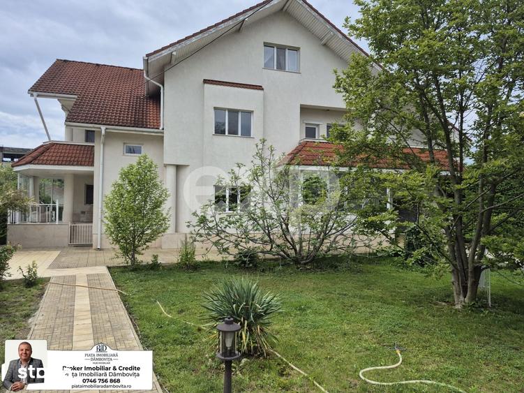Casă cu 10 camere cu Teren 1329 Mp în Micro 6