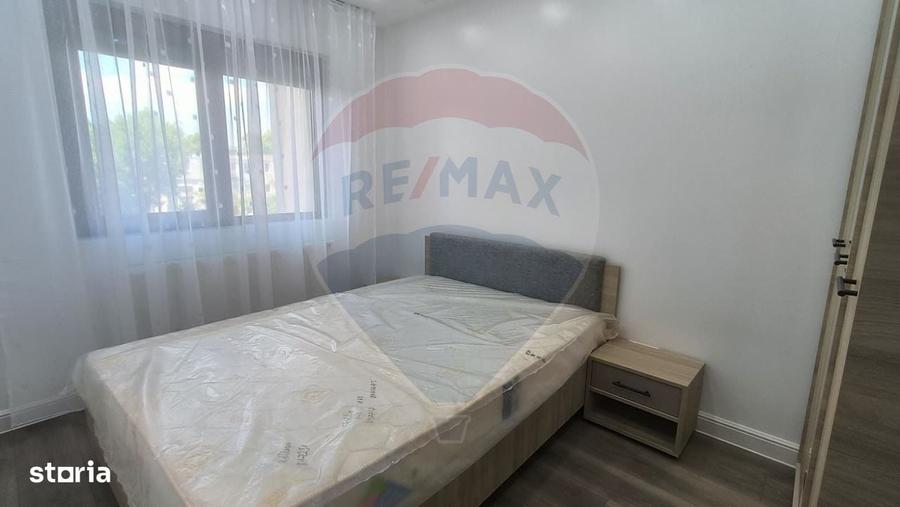 Apartament cu 3 camere semidecomandat în Sârbi