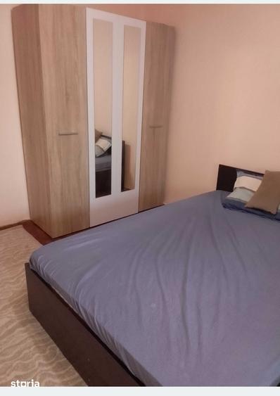 Apartament cu 3 camere în Calea București