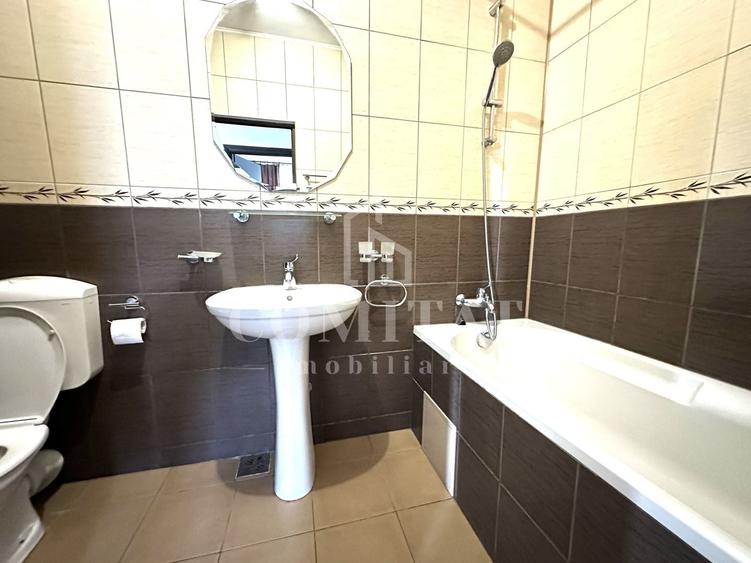 Apartament cu 2 camere semidecomandat, mobilat în Bună Ziua