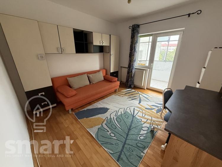 Apartament cu 3 camere decomandat, mobilat în Zorilor