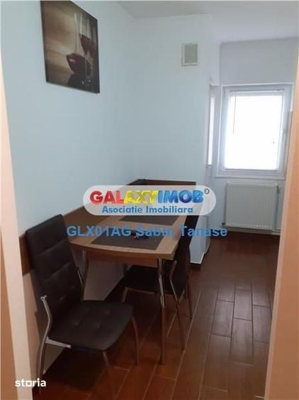 Apartament cu 3 camere decomandat în Calea București
