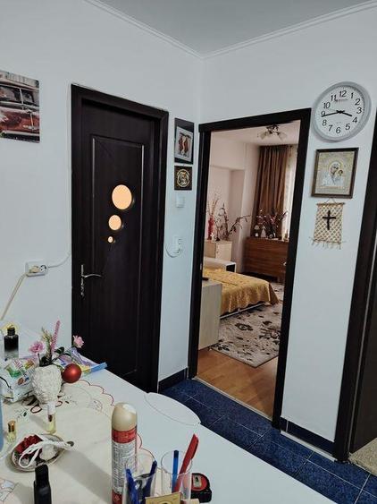 Apartament cu 3 camere decomandat în Tătărași