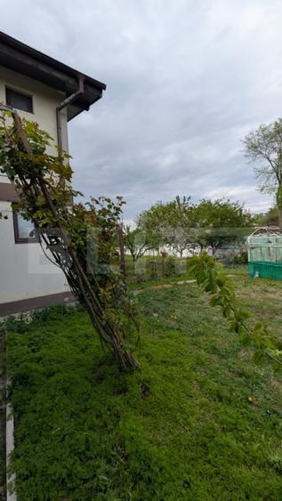 Casă individuală cu 4 camere cu Garaj în Răcari