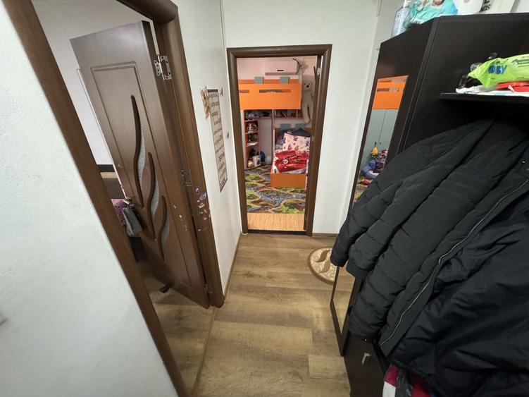 Apartament cu 3 camere decomandat, mobilat în CET