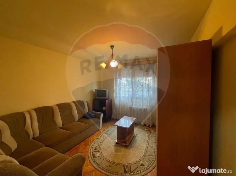 Garsonieră decomandată în UTA